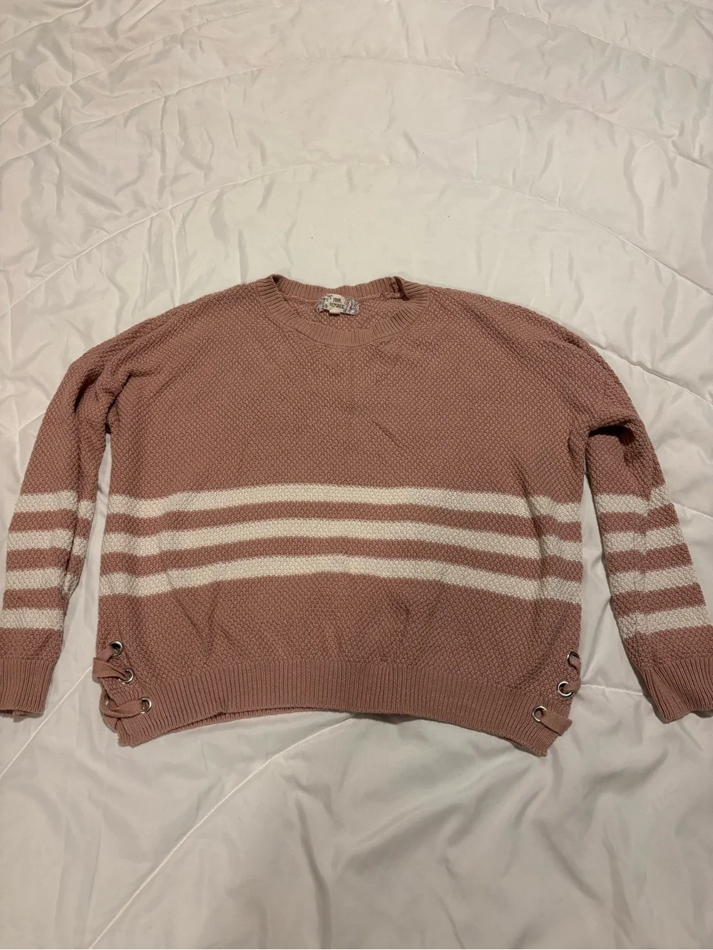 Pink Republic Dusty Rose Crewneck Sweater with White Stripes and silver rings XL